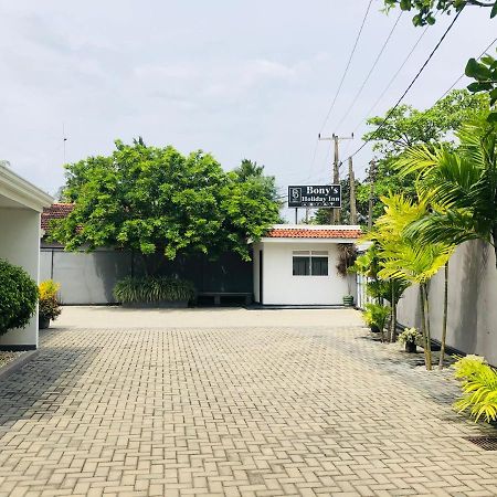 Bony'S Holiday Inn Negombo Zewnętrze zdjęcie