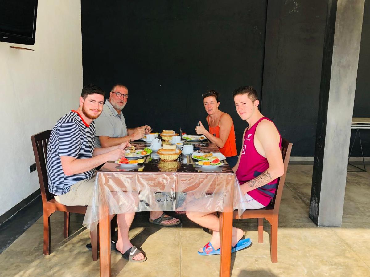 Bony'S Holiday Inn Negombo Zewnętrze zdjęcie