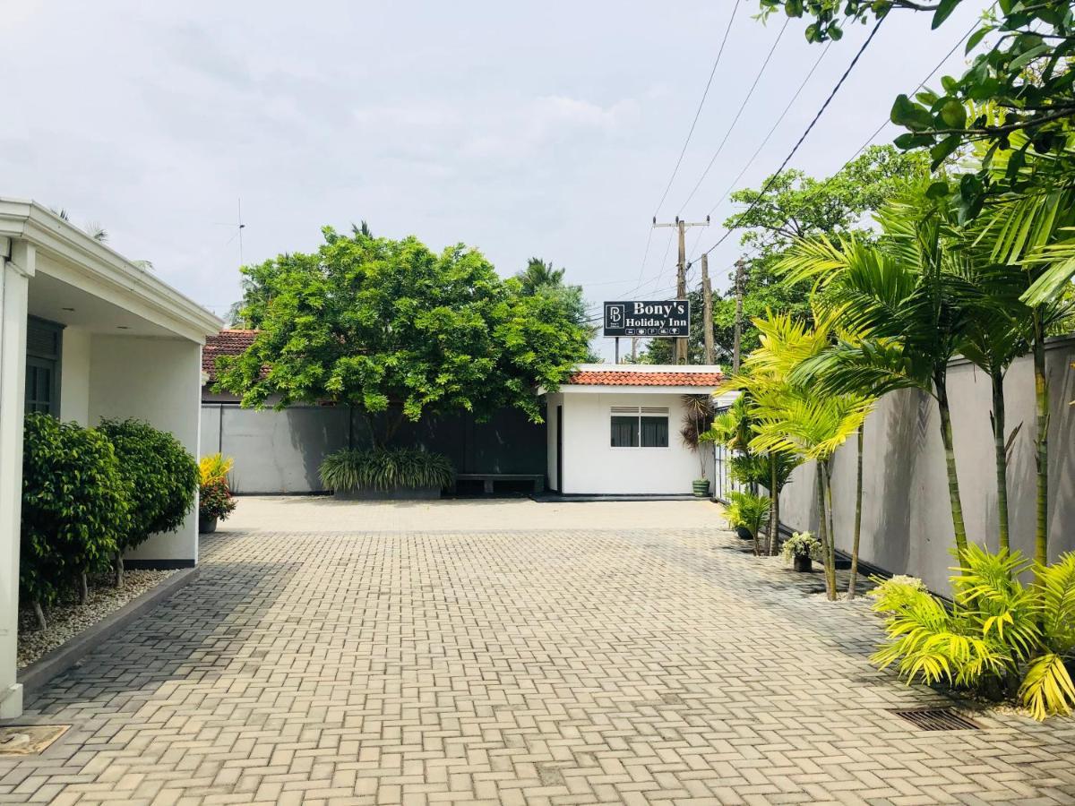 Bony'S Holiday Inn Negombo Zewnętrze zdjęcie