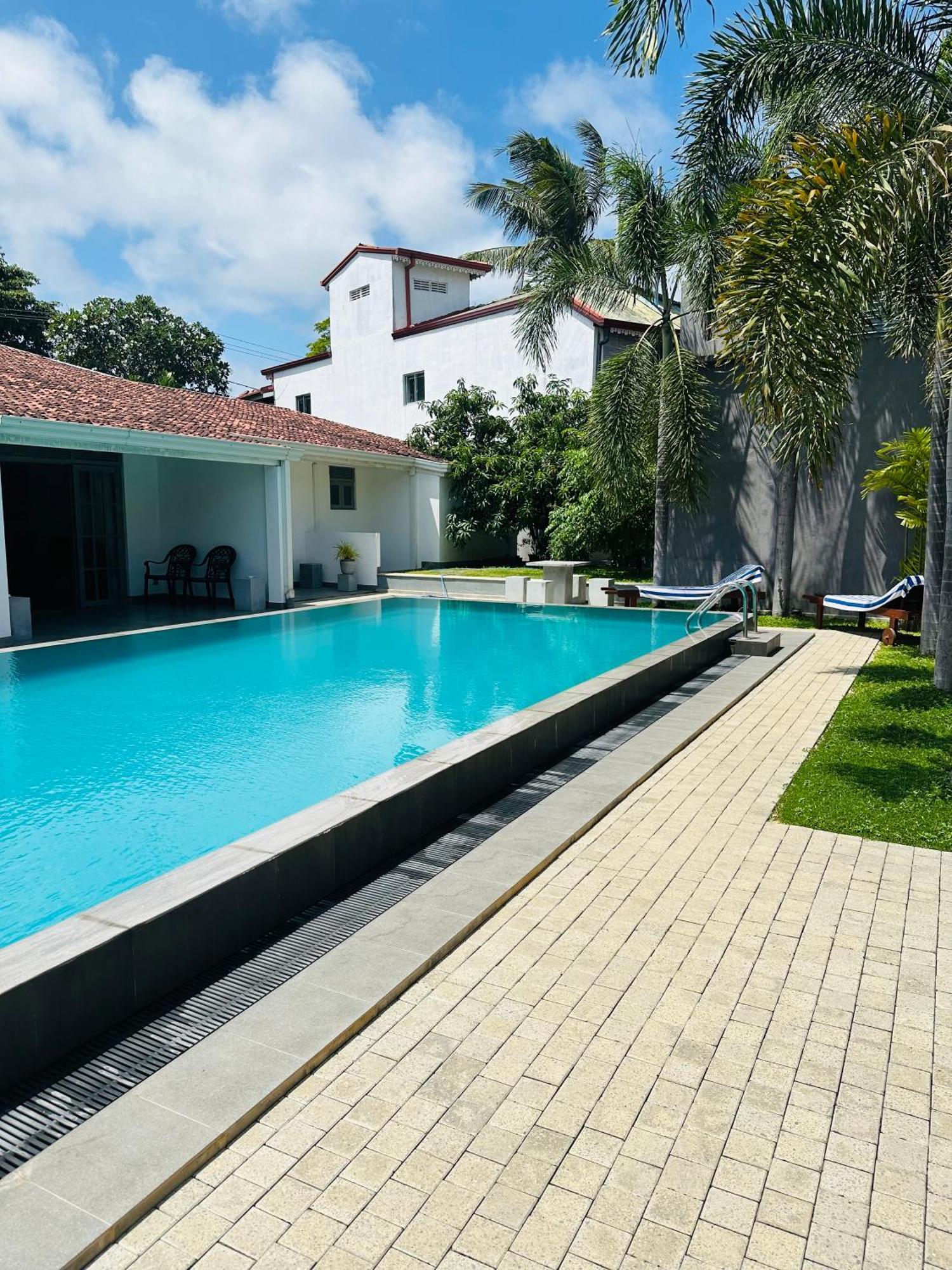 Bony'S Holiday Inn Negombo Zewnętrze zdjęcie