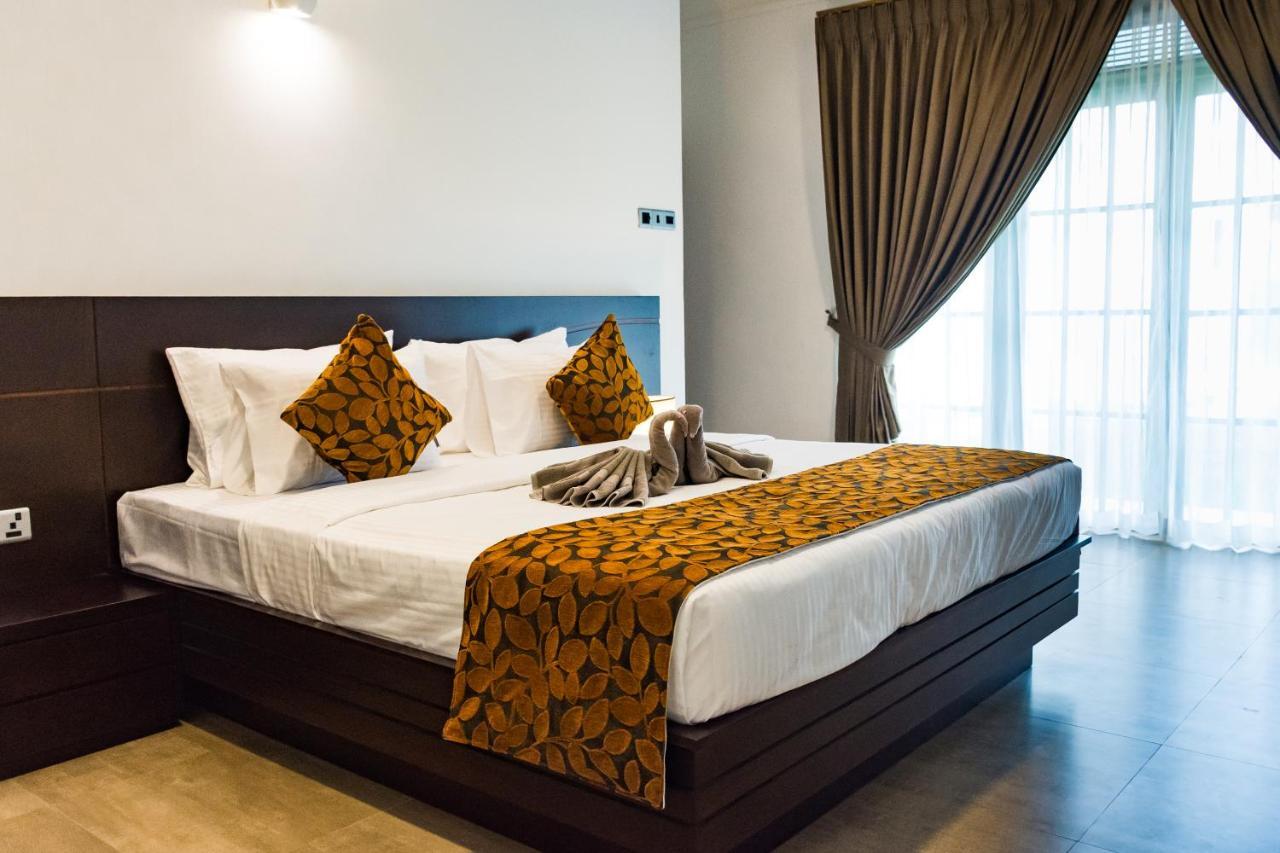 Bony'S Holiday Inn Negombo Zewnętrze zdjęcie