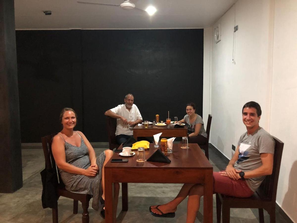 Bony'S Holiday Inn Negombo Zewnętrze zdjęcie
